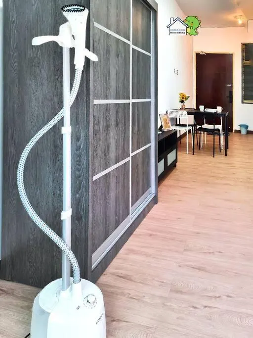 Mr Brown'S Lovely Studio With Balcony Palazio By Gdragon Homestay 新山
