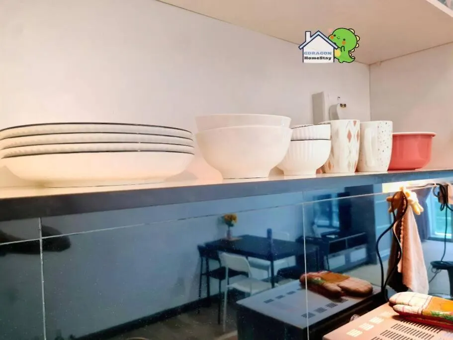 Mr Brown'S Lovely Studio With Balcony Palazio By Gdragon Homestay Johor Bahru Malasia